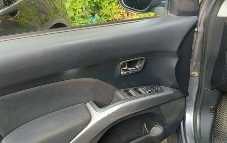 Mitsubishi Outlander III рестайлинг 3, 2008 год, 920 000 рублей, 14 фотография