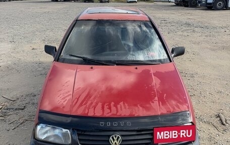 Volkswagen Vento, 1992 год, 65 000 рублей, 2 фотография