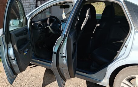 Ford Focus II рестайлинг, 2005 год, 375 000 рублей, 6 фотография