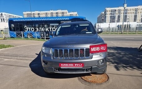 Jeep Grand Cherokee, 2012 год, 2 300 000 рублей, 2 фотография