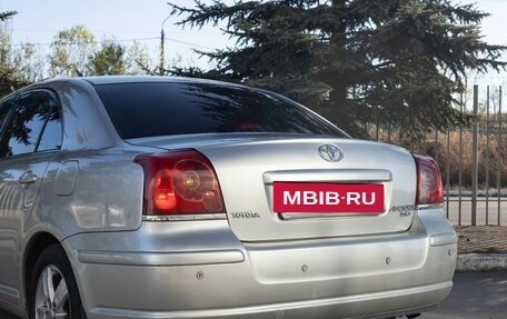 Toyota Avensis III рестайлинг, 2004 год, 700 000 рублей, 11 фотография