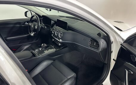 KIA Stinger I, 2020 год, 3 600 000 рублей, 14 фотография