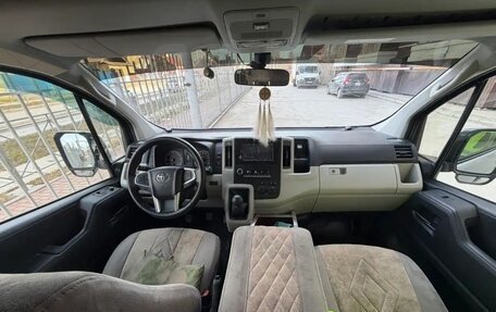 Toyota HiAce H300, 2020 год, 5 000 000 рублей, 4 фотография