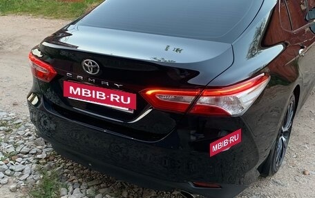 Toyota Camry, 2019 год, 3 480 000 рублей, 8 фотография