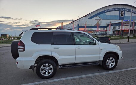 Toyota Land Cruiser Prado 120 рестайлинг, 2002 год, 2 250 000 рублей, 2 фотография