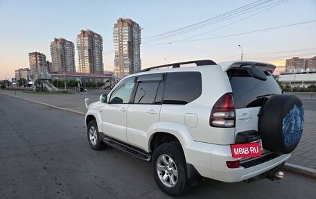 Toyota Land Cruiser Prado 120 рестайлинг, 2002 год, 2 250 000 рублей, 3 фотография