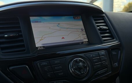 Nissan Pathfinder, 2014 год, 1 850 000 рублей, 21 фотография