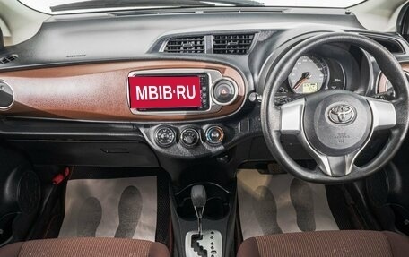Toyota Vitz, 2012 год, 949 000 рублей, 10 фотография