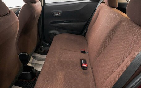 Toyota Vitz, 2012 год, 949 000 рублей, 21 фотография