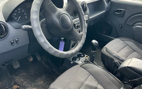 Renault Logan I, 2005 год, 130 000 рублей, 9 фотография