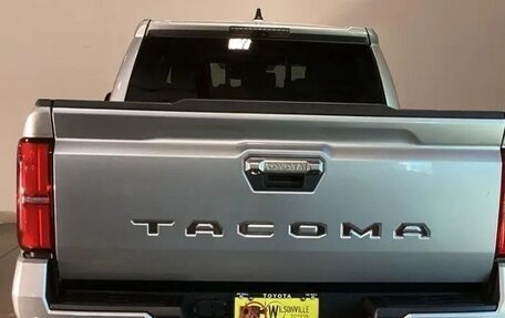 Toyota Tacoma, 2024 год, 7 148 441 рублей, 5 фотография