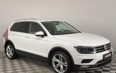 Volkswagen Tiguan II, 2017 год, 2 490 000 рублей, 3 фотография