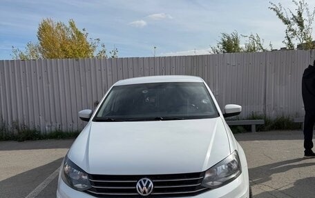 Volkswagen Polo VI (EU Market), 2015 год, 880 000 рублей, 1 фотография