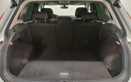 Volkswagen Tiguan II, 2017 год, 2 490 000 рублей, 19 фотография