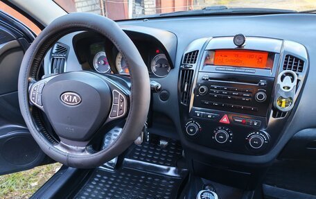 KIA cee'd I рестайлинг, 2008 год, 299 999 рублей, 13 фотография