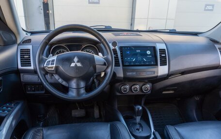 Mitsubishi Outlander III рестайлинг 3, 2011 год, 1 199 000 рублей, 6 фотография