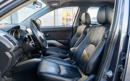 Mitsubishi Outlander III рестайлинг 3, 2011 год, 1 199 000 рублей, 10 фотография
