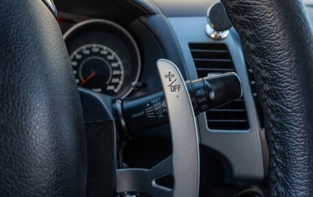 Mitsubishi Outlander III рестайлинг 3, 2011 год, 1 199 000 рублей, 15 фотография