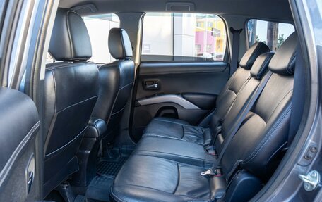 Mitsubishi Outlander III рестайлинг 3, 2011 год, 1 199 000 рублей, 9 фотография