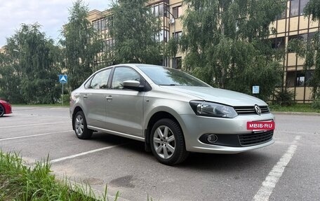 Volkswagen Polo VI (EU Market), 2012 год, 850 000 рублей, 3 фотография