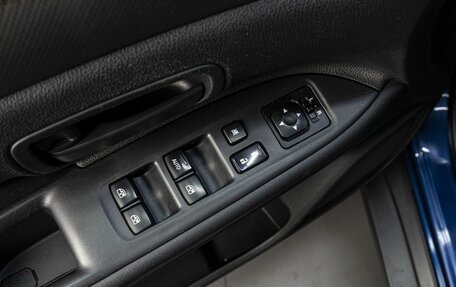 Mitsubishi Outlander III рестайлинг 3, 2015 год, 1 399 000 рублей, 12 фотография