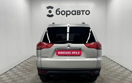 Mitsubishi Pajero Sport II рестайлинг, 2015 год, 2 180 000 рублей, 2 фотография