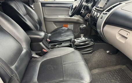 Mitsubishi Pajero Sport II рестайлинг, 2015 год, 2 180 000 рублей, 17 фотография