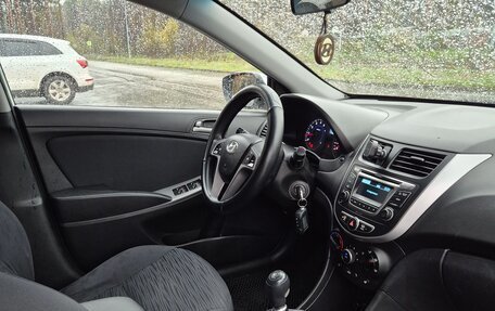 Hyundai Solaris II рестайлинг, 2015 год, 840 000 рублей, 16 фотография