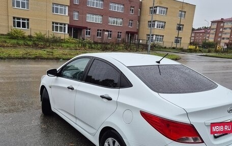 Hyundai Solaris II рестайлинг, 2015 год, 840 000 рублей, 6 фотография