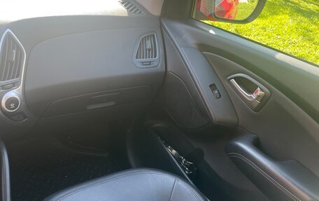Hyundai ix35 I рестайлинг, 2013 год, 1 170 000 рублей, 14 фотография