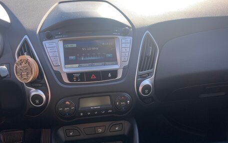 Hyundai ix35 I рестайлинг, 2013 год, 1 170 000 рублей, 13 фотография