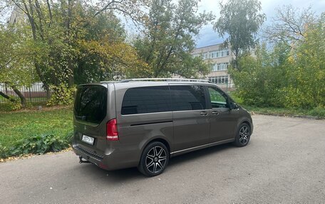 Mercedes-Benz V-Класс, 2017 год, 3 499 000 рублей, 6 фотография