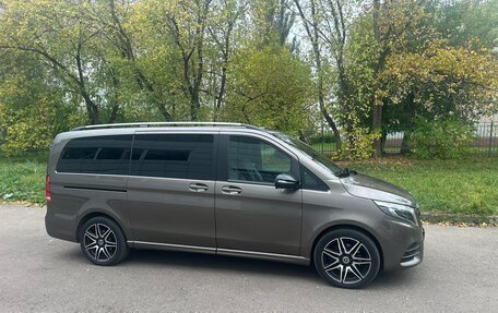 Mercedes-Benz V-Класс, 2017 год, 3 499 000 рублей, 2 фотография