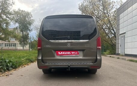 Mercedes-Benz V-Класс, 2017 год, 3 499 000 рублей, 9 фотография