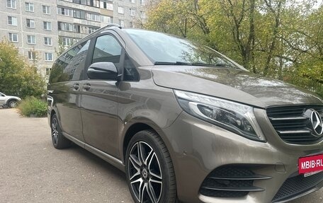 Mercedes-Benz V-Класс, 2017 год, 3 499 000 рублей, 10 фотография