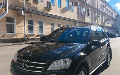 Mercedes-Benz M-Класс, 2011 год, 1 650 000 рублей, 1 фотография