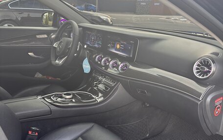 Mercedes-Benz E-Класс, 2017 год, 2 150 000 рублей, 6 фотография