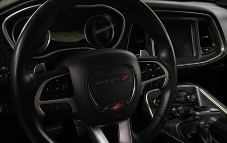 Dodge Challenger III рестайлинг 2, 2018 год, 4 000 000 рублей, 8 фотография