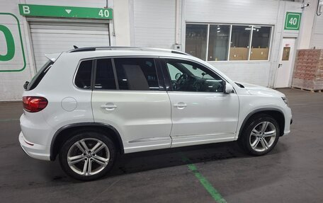 Volkswagen Tiguan I, 2015 год, 1 500 000 рублей, 4 фотография