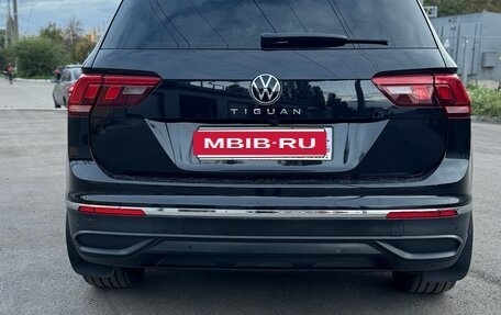 Volkswagen Tiguan II, 2021 год, 2 500 000 рублей, 6 фотография