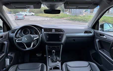 Volkswagen Tiguan II, 2021 год, 2 500 000 рублей, 17 фотография