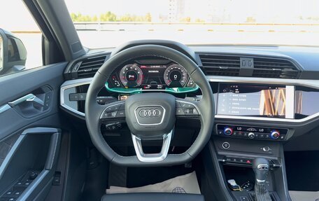 Audi Q3, 2022 год, 2 399 999 рублей, 5 фотография