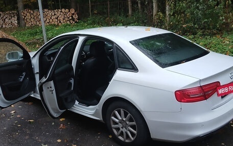 Audi A4, 2012 год, 950 000 рублей, 5 фотография