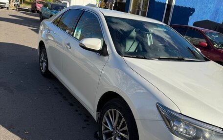 Toyota Camry, 2017 год, 1 800 000 рублей, 6 фотография
