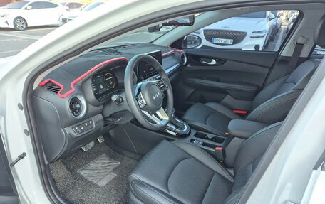 KIA Cerato IV, 2023 год, 2 100 000 рублей, 10 фотография