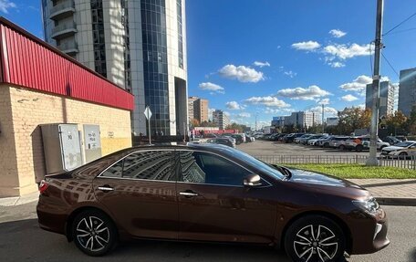 Toyota Camry, 2017 год, 2 080 000 рублей, 4 фотография