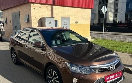 Toyota Camry, 2017 год, 2 080 000 рублей, 3 фотография