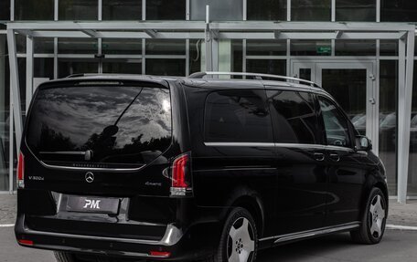 Mercedes-Benz V-Класс, 2024 год, 29 000 000 рублей, 4 фотография