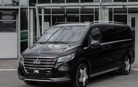 Mercedes-Benz V-Класс, 2024 год, 29 000 000 рублей, 3 фотография