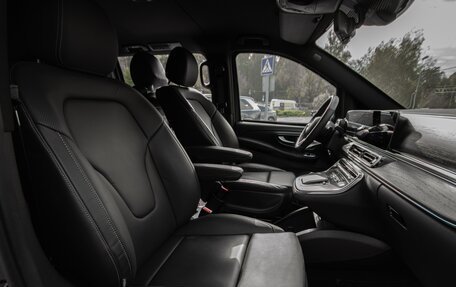 Mercedes-Benz V-Класс, 2024 год, 29 000 000 рублей, 15 фотография